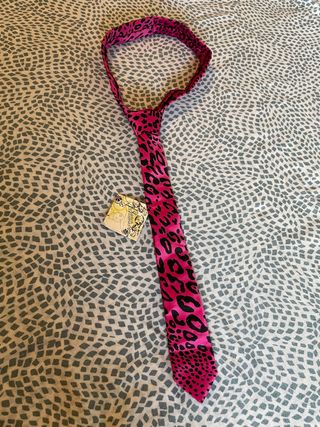 Corbata leopardo fucsia y negra