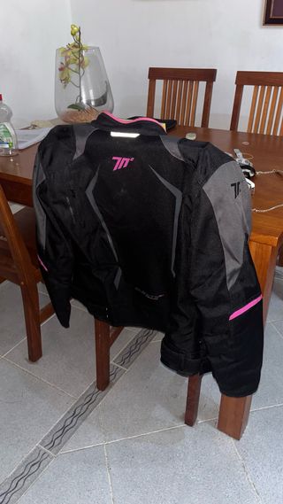 Chaqueta de moto de mujer SeventySeven