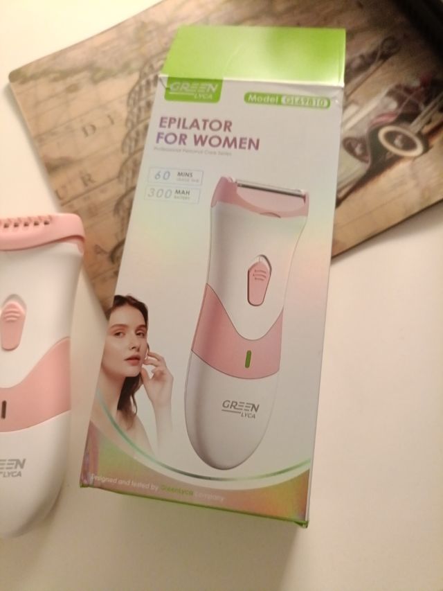 Depiladora facial Green Lyca. Tiene  dos