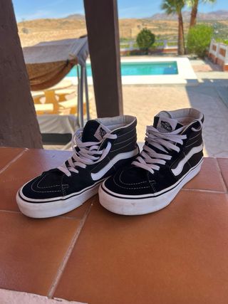 Vans altas con plataforma 