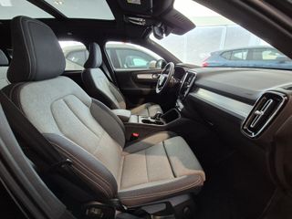 Volvo XC40 Core B3 163 Mhev techo panorámico