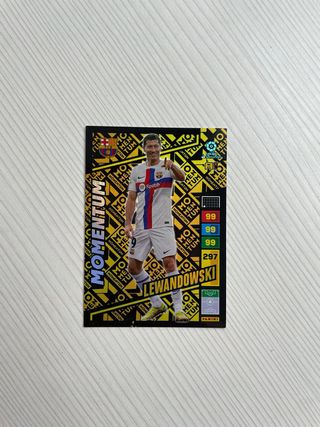 Cromo Lewandowski con funda 
Panini Momentum
