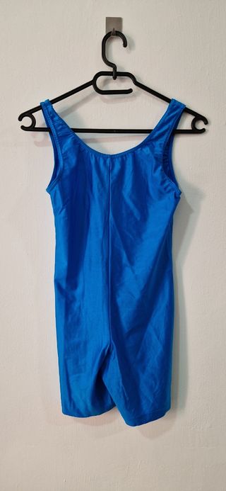 Top deportivo azul