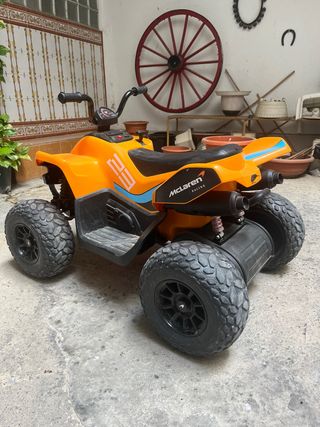 Quad McLaren MCL35 infantil