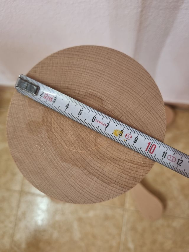 Pie mesa de mesa de madera de haya