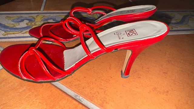 Sandalias rojas tacón MS