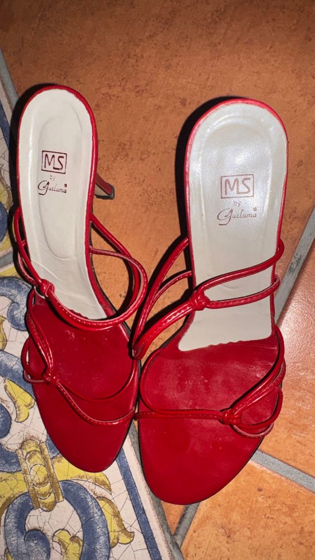 Sandalias rojas tacón MS