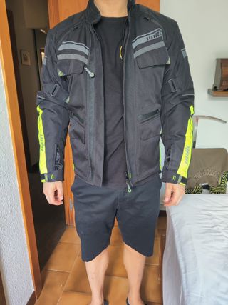 Chaqueta moto Unik negra c/protecciones