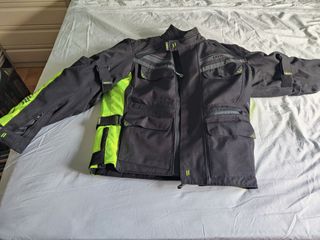 Chaqueta moto Unik negra c/protecciones