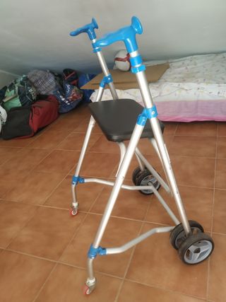 Andador con asiento