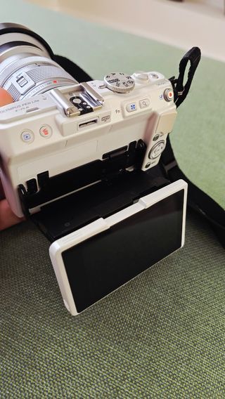 Olympus PEN Lite E-PL6 Blanca