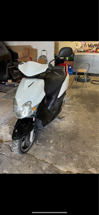 Yamaha Jog RR: piezas