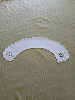 Colletto ricamato vintage