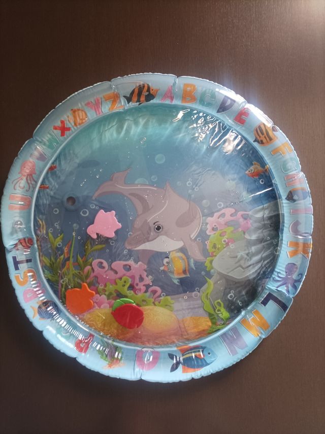 Alfombra acuática infantil