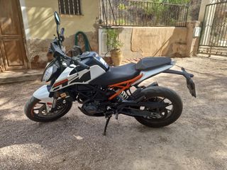 KTM DUKE 125
