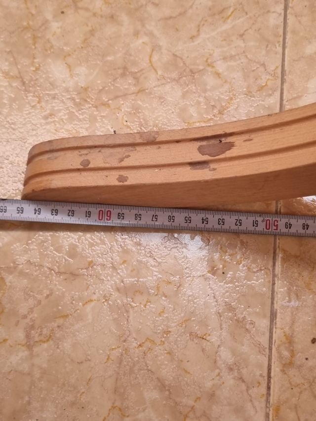 Pie mesa en madera de haya