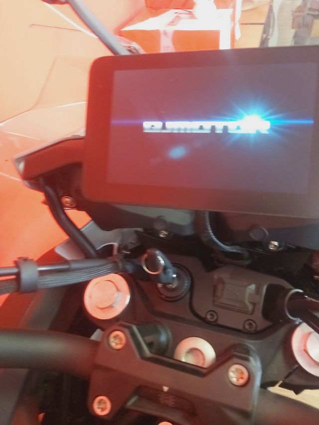 QJ Motor SRT 800 X - Moto