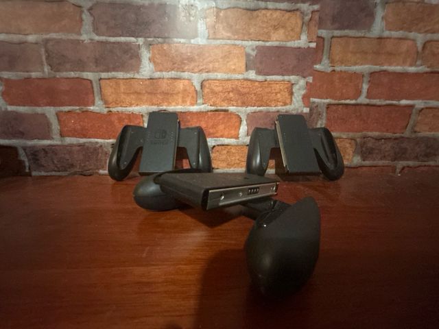 Controller per Nintendo Switch per una maggiore comodità.