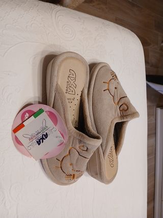 Pantofole Bambina Axa beige invernali