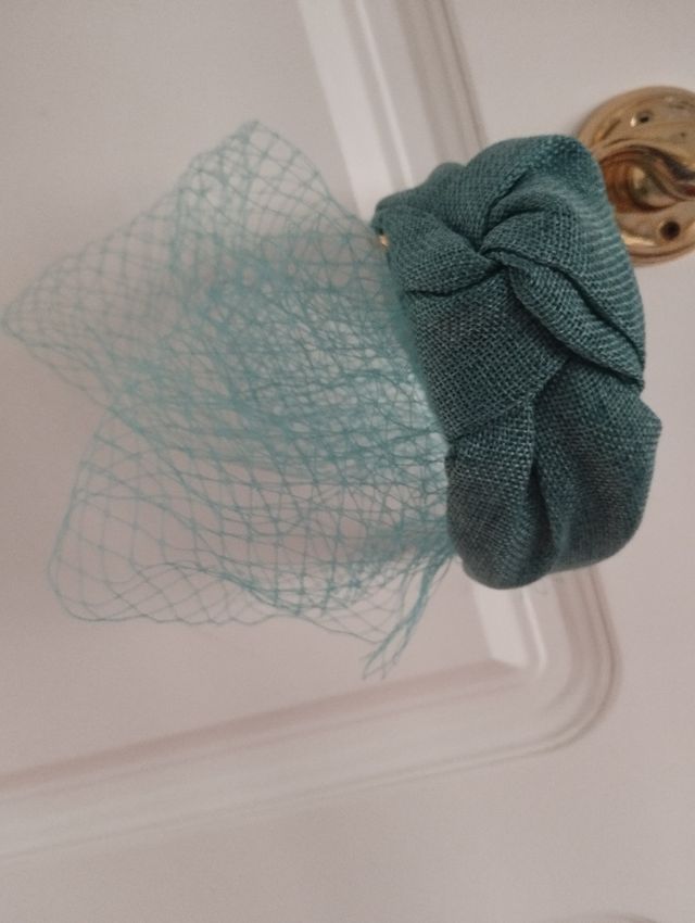 Diadema tocado redecilla verde agua