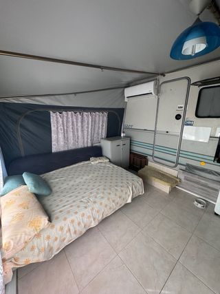 Caravana fija camping