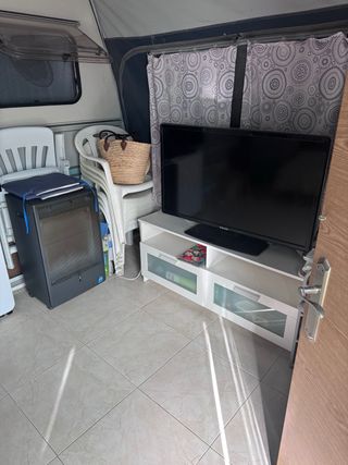 Caravana fija camping
