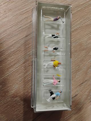 8 Figuras Golfistas Preiser escala N