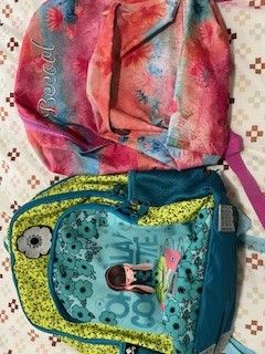 Mochila escolar estampada