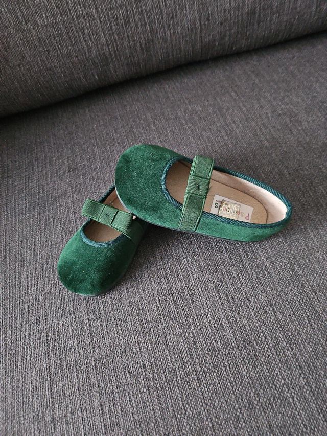 Zapatos niña terciopelo verde 23