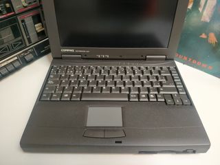 Compaq Notebook 100 - Portátil Vintage