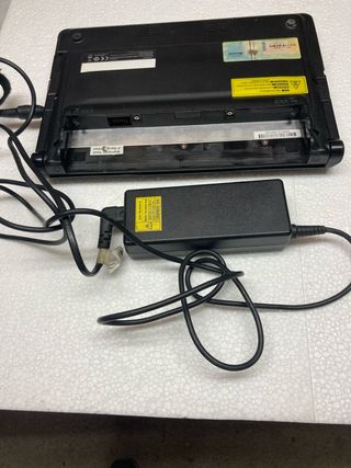 Computer portatile Advent 4213ES, nero