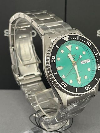 Reloj SEIKO 5 Sport “Azul Tiffany” SRPK33K1