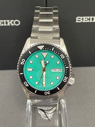 Reloj SEIKO 5 Sport “Azul Tiffany” SRPK33K1