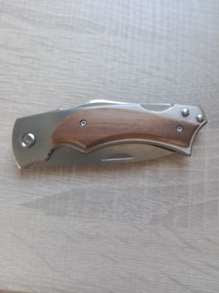 Cuchillo plegable madera inox