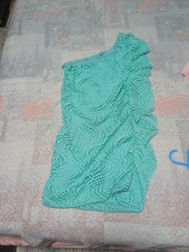 Vestido turquesa de encaje