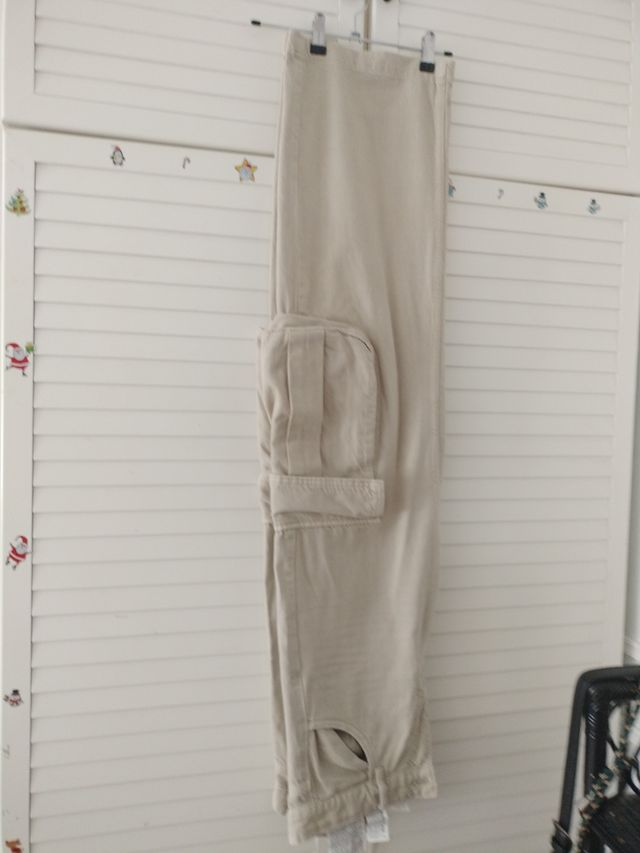 2 Pantalones Cargo - S/36/8 - Negro y Beige