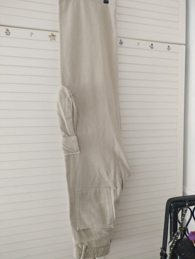 2 Pantalones Cargo - S/36/8 - Negro y Beige