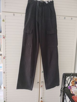 2 Pantalones Cargo - S/36/8 - Negro y Beige