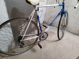 Orbea Moncayo: Bicicleta carretera clásica
