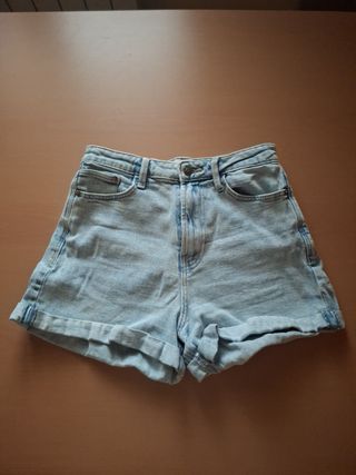 Lote ropa talla M.cinco prendas.