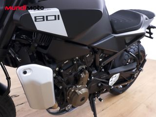 HUSQVARNA SVARTPILEN 801 