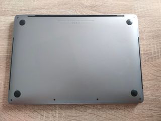 MACBOOK PRO 2020 i5/16GB RAM/512 SSD