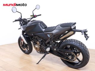 HUSQVARNA SVARTPILEN 801