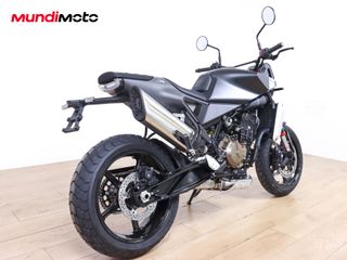 HUSQVARNA SVARTPILEN 801