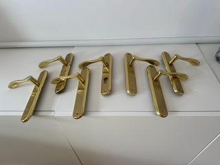 Picaportes dorados 