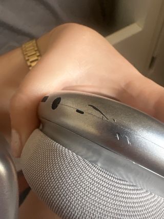 Cascos inalámbricos blancos