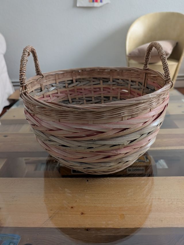 Cesta mimbre vintage beige/rosa/verde clarito