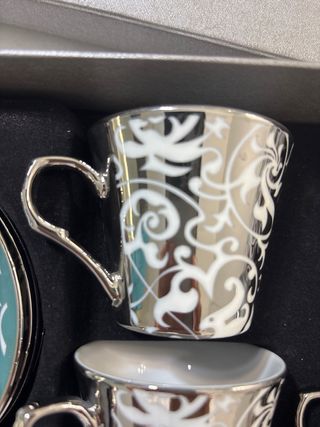 Juego café porcelana color plata