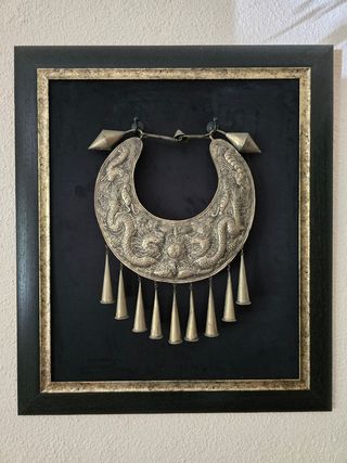 Cuadro Collar antiguo. Joya étnica Hmong-collar Mi