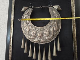 Cuadro Collar antiguo. Joya étnica Hmong-collar Mi